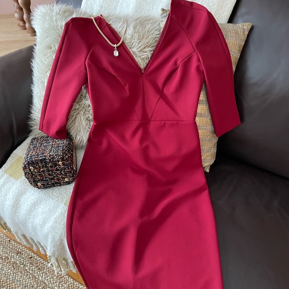 Zara Dresses & Skirts - ♥️ Sexy Red Midi Dress ♥️